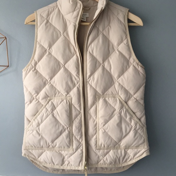 J Crew Champagne Puffy Vest sz XS - Picture 2 of 6